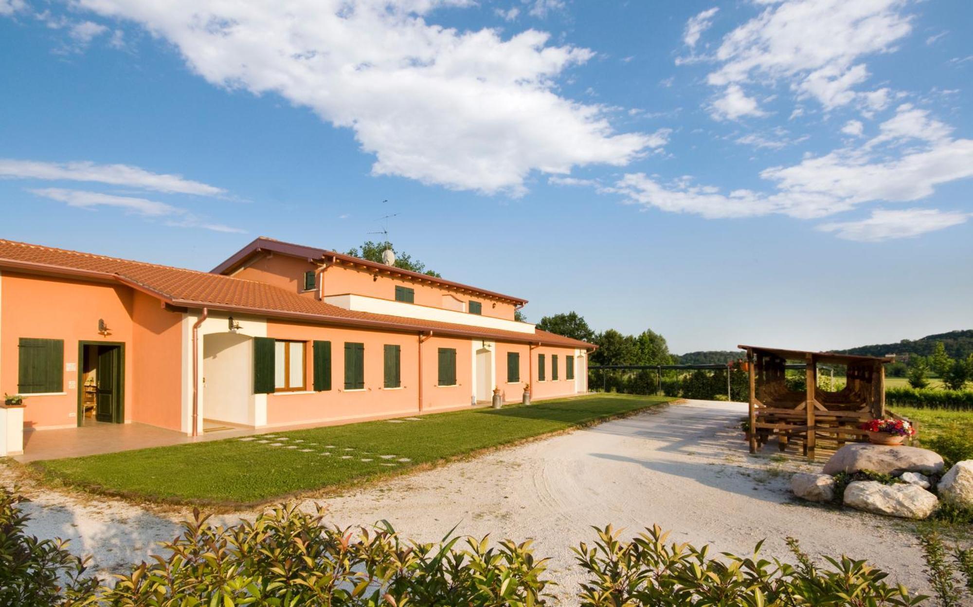 Agriturismo Cascina Roveri Monzambano Exterior foto