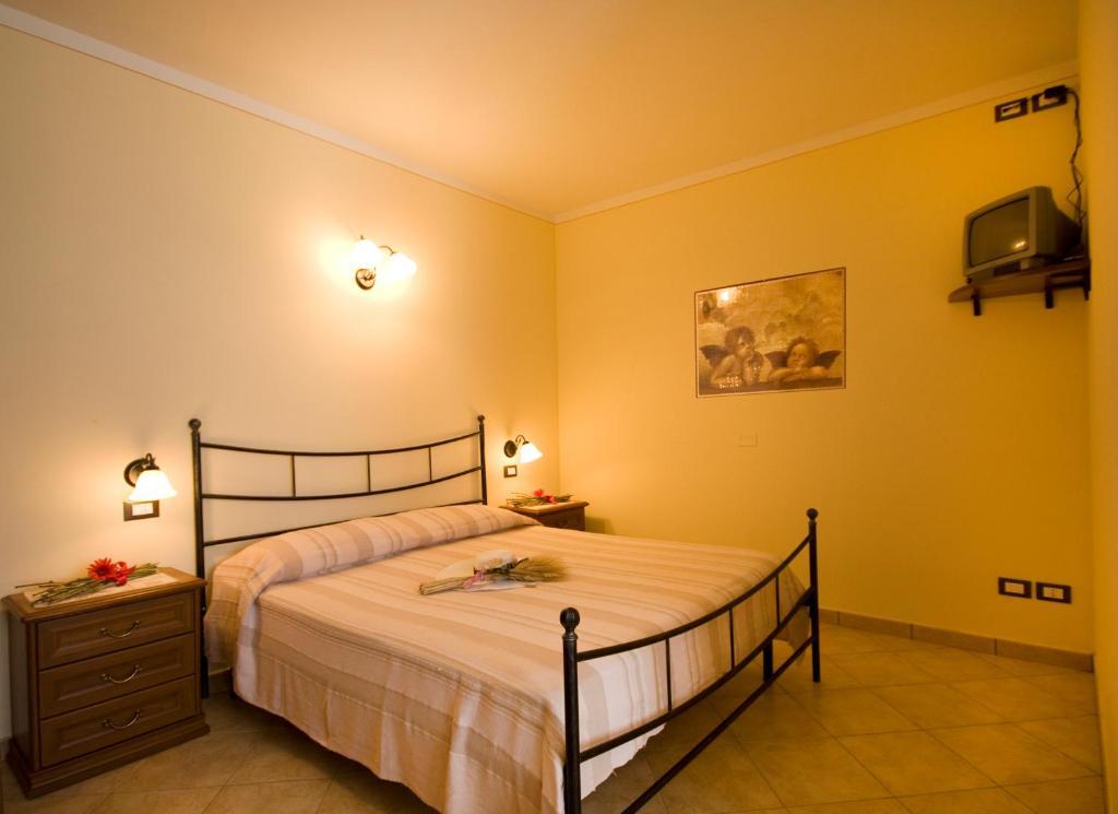 Agriturismo Cascina Roveri Monzambano Zimmer foto
